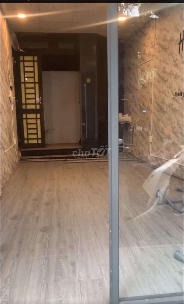 Mặt bằng mặt tiền đs 1 p16 đt 35m2 có gác ở lại