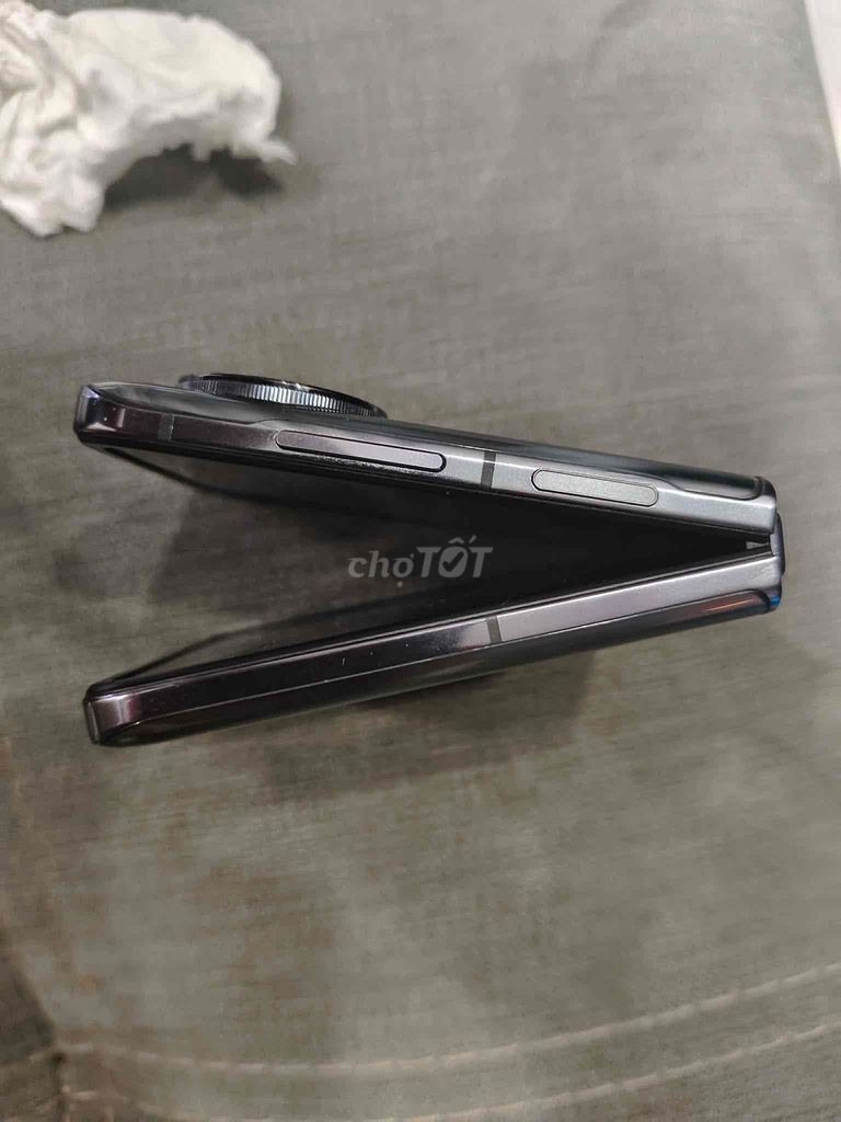 Oppo Find N3 Flip Pin 98% đầy đủ box. Mua bán Điện thoại tại Quận Tân Bình Tp Hồ Chí Minh được đăng bởi Nguyễn Hoàng Anh Khoa hình 1