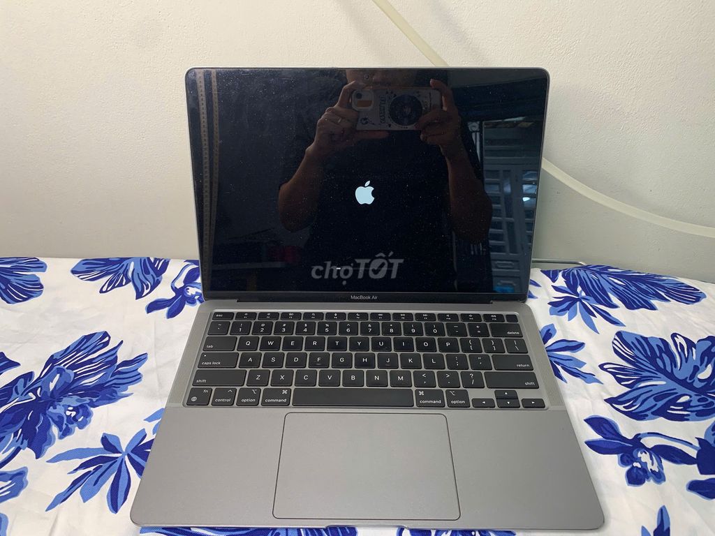 Apple MacBook Air M1 13.3 inch 8GB/256GB. Mua bán Laptop tại Quận 12 Tp Hồ Chí Minh được đăng bởi Đạt hình 1