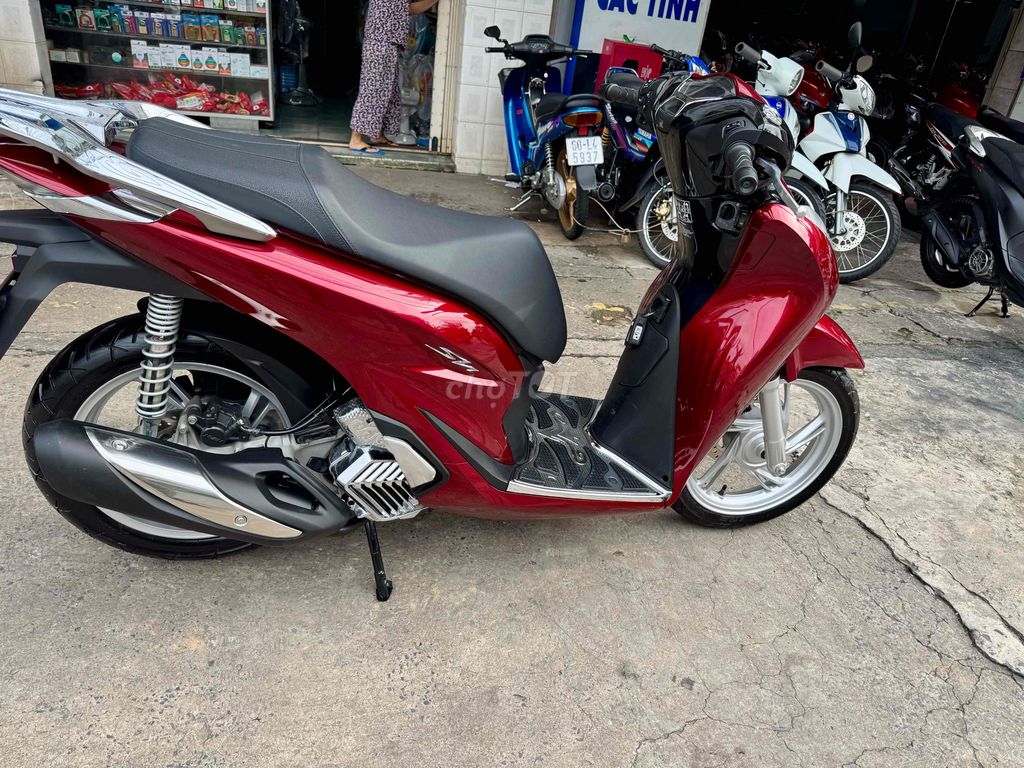 🟡🟡 SH 125 ABS đỏ đen 2024 odo 1100km như mới. Mua bán Xe máy tại Thành phố Biên Hòa Đồng Nai được đăng bởi XE MÁY CŨ THÀNH MỸ  hình 9