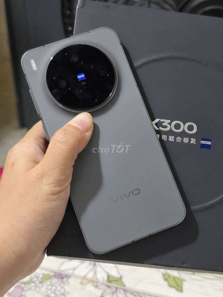 Vivo X300 Xám Màn hình sắc nét. Mua bán Điện thoại tại Thành phố Biên Hòa Đồng Nai được đăng bởi  dương hà  hình 1