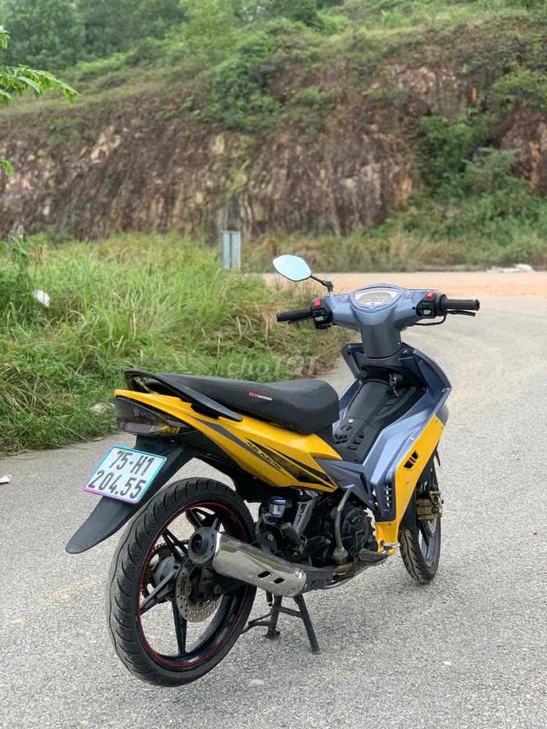 excuter Xuống Áo - Giá tốt - Hỗ trợ trả Góp 0Đ. Mua bán Xe máy tại Thị xã Hương Thủy Thừa Thiên Huế được đăng bởi CẦM ĐỒ ANH VŨ 198 NGUYỄN TẤT THÀNH hình 2