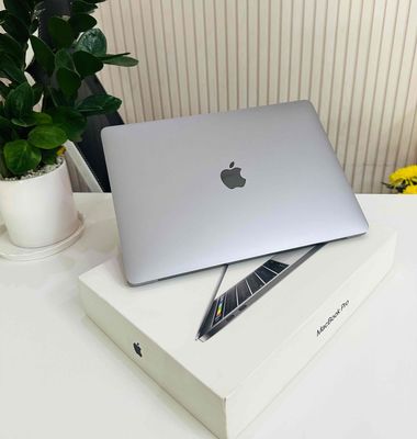 Macbook Pro Touch Bar Fullbox I5 Ram 8G SSD 256G. Mua bán Laptop tại Quận Gò Vấp Tp Hồ Chí Minh được đăng bởi Mr Duong