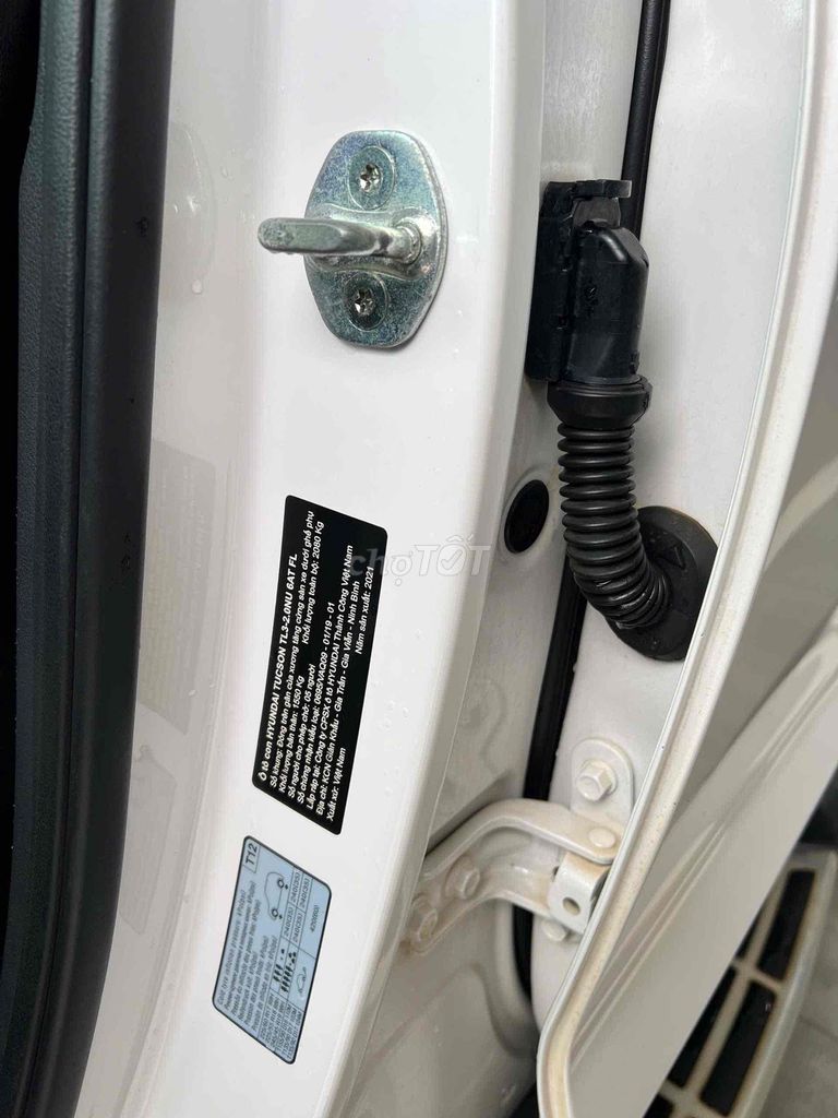 𝐇𝐲𝐮𝐧𝐝𝐚𝐢 𝐓𝐮𝐜𝐬𝐨𝐧 𝟐.𝟎 𝐗𝐚̆𝐧𝐠 Đ𝐚̣̆𝐜 𝐁𝐢𝐞̣̂𝐭 𝟮𝟬𝟮𝟭. Mua bán Ô tô tại Thành phố Buôn Ma Thuột Đắk Lắk được đăng bởi Thành Nam Auto DakLak  hình 7