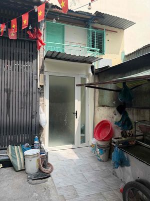 Rent · 2 bd · 25 м² · Quận Phú Nhuận, ул. Đường Thích Quảng Đức