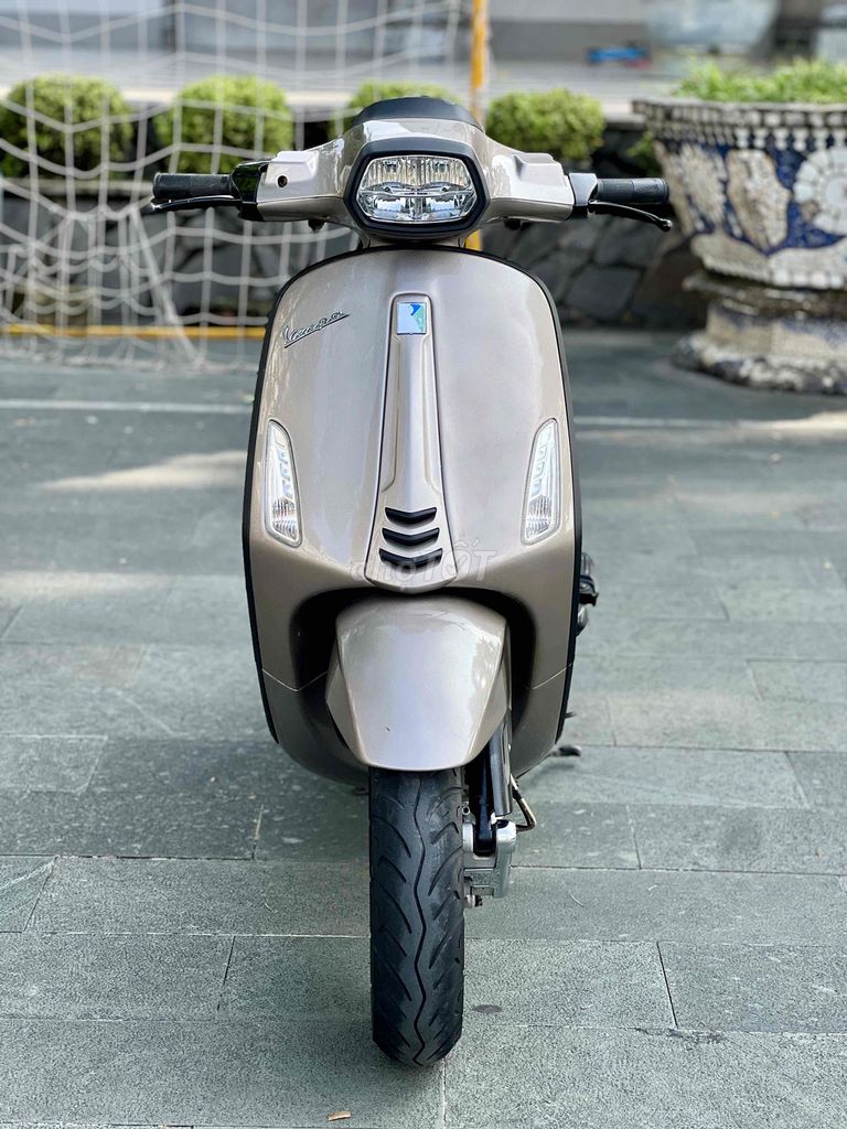 VESPA SPRINT 2018 Vàng Tft BSTP chính chủ có góp. Mua bán Xe máy tại Thành phố Thủ Đức Tp Hồ Chí Minh được đăng bởi Hiếu  hình 10
