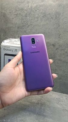 Điện thoại Samsung J8 mới 100%