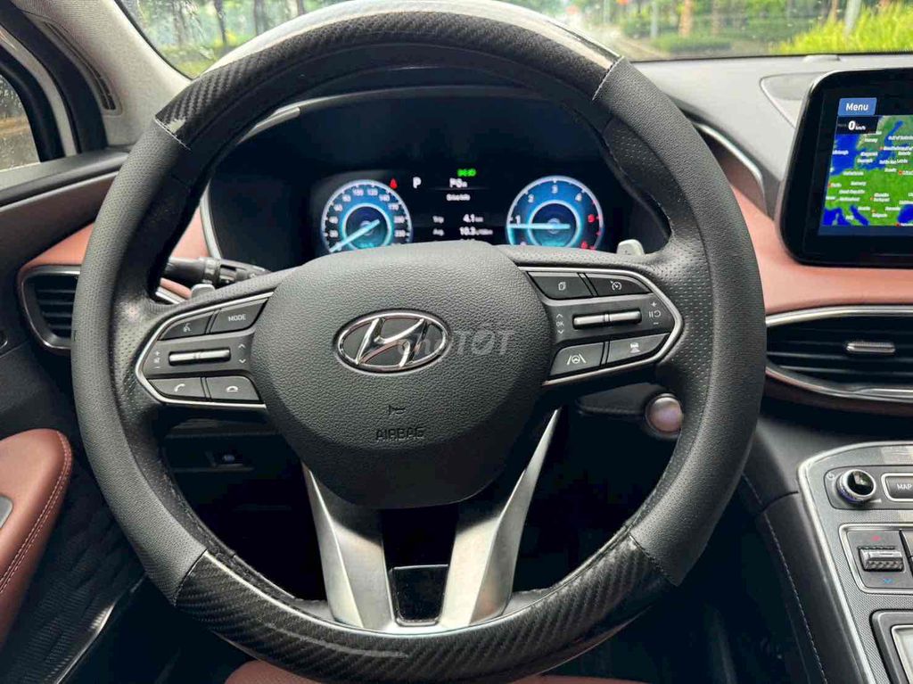 Hyundai Santa Fe 2024 Cao cấp 2.2L HTRAC - 13000 k. Mua bán Ô tô tại Quận Cầu Giấy Hà Nội được đăng bởi MR tuyền hình 3