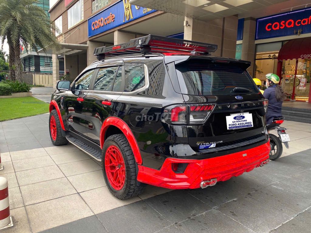 FORD EVEREST TITANIUM 2C CÁ NHÂN 2024 - 11500 KM. Mua bán Ô tô tại Quận Tân Bình Tp Hồ Chí Minh được đăng bởi Mr Hoài SÀI GÒN FORD  hình 5