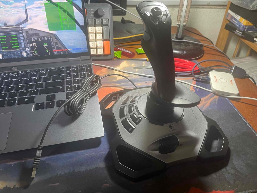Cần lái Logitech Extreme 3D Pro Đen 99% mới. Mua bán Thiết bị chơi game tại Quận Tây Hồ Hà Nội được đăng bởi Lộc Tran hình 1
