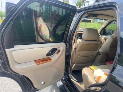 Ford Escape 2005 Đen. Mua bán Ô tô tại Quận Cái Răng Cần Thơ được đăng bởi Toan
