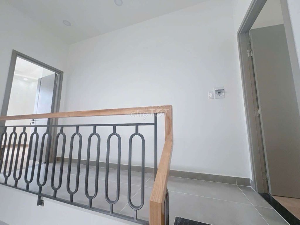 🏠 Новый дом у рынка Хиеп Бинь – автотранспорт, 60м², 4сп, 5ван, 5,5 млрд (торг)