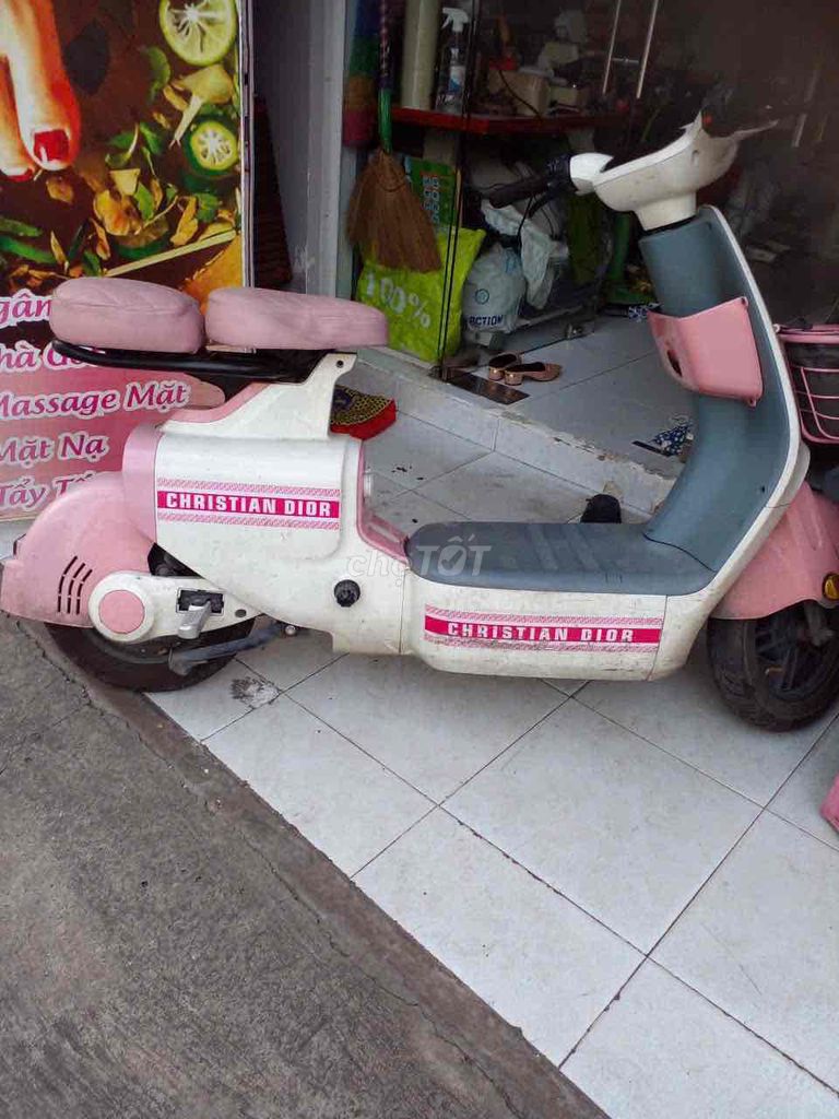 xe đạp điện v1 5 bình lớn sạc đầy đi 60km. Mua bán Xe điện tại Quận 12 Tp Hồ Chí Minh được đăng bởi Lê Bùi Bằng Tuân hình 2