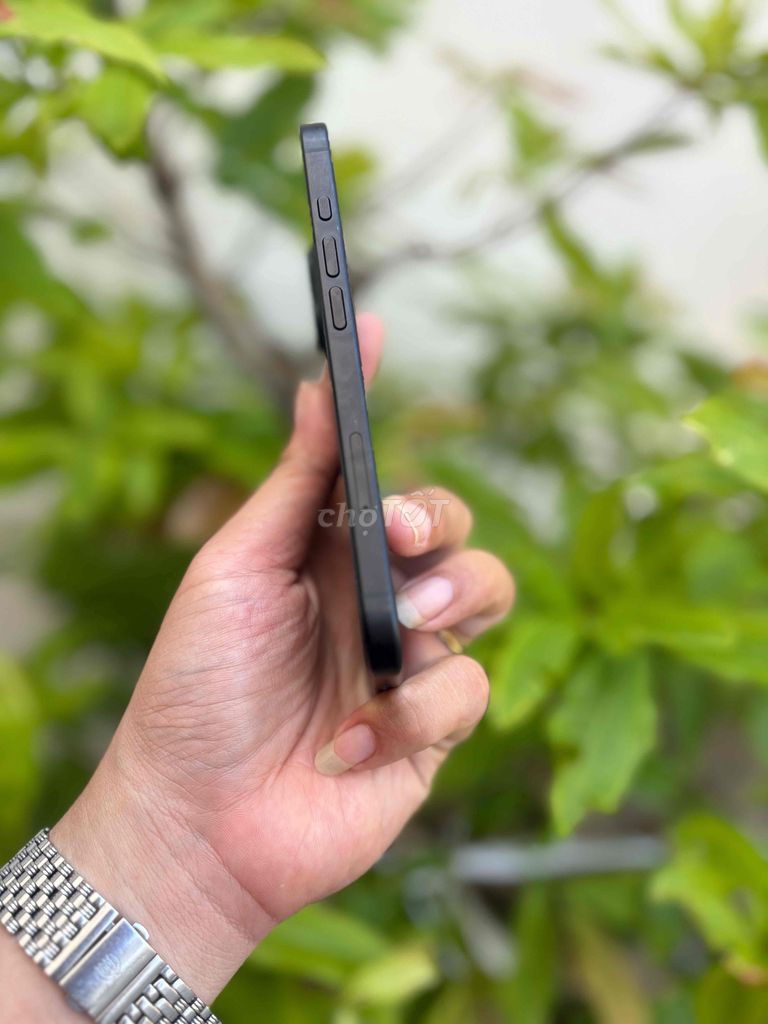 Apple iPhone 16 256GB Đen Đã dùng. Mua bán Điện thoại tại Thành phố Vũng Tàu Bà Rịa - Vũng Tàu được đăng bởi BINHHYK  hình 1