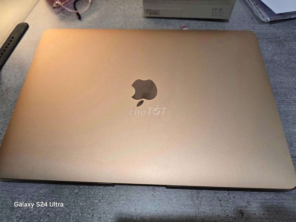 Apple MacBook Air 2019 Vàng. Mua bán Laptop tại Huyện Gia Lâm Hà Nội được đăng bởi Phạm Việt hình 1
