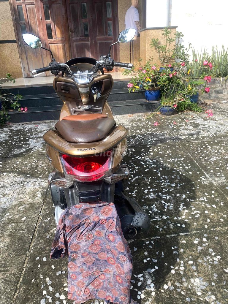 Bán xe chính chủ PCX 2010. Mua bán Xe máy tại Huyện Hóc Môn Tp Hồ Chí Minh được đăng bởi Nguyen Huu Tai hình 6