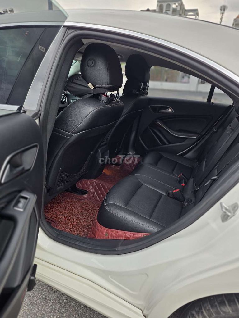 Mercedes-Benz CLA200 2017 Trắng 65000 km. Mua bán Ô tô tại Quận 6 Tp Hồ Chí Minh được đăng bởi Nguyen hình 9