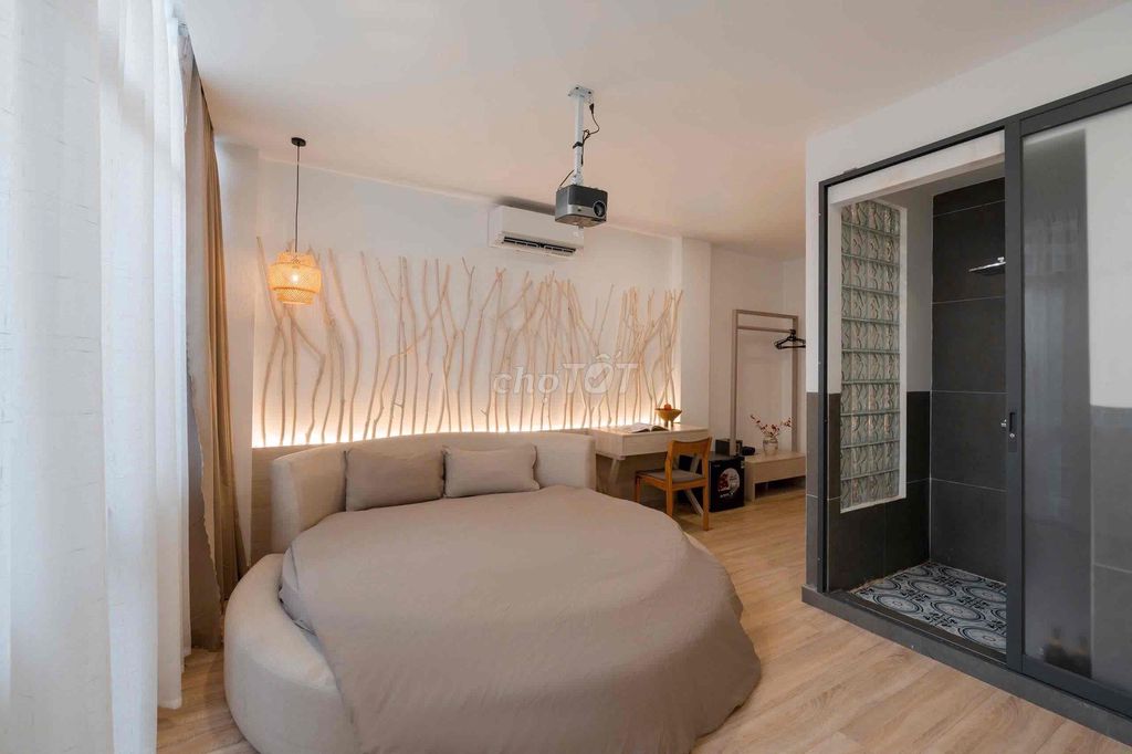 Аренда · 11 комн. · 700 м² · Quận 1, ул. Đường Nguyễn Công Trứ