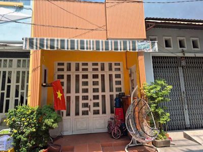 Аренда · 2 комн. · 72 м² · Quận Tân Phú, ул. Đường Lê Trọng Tấn