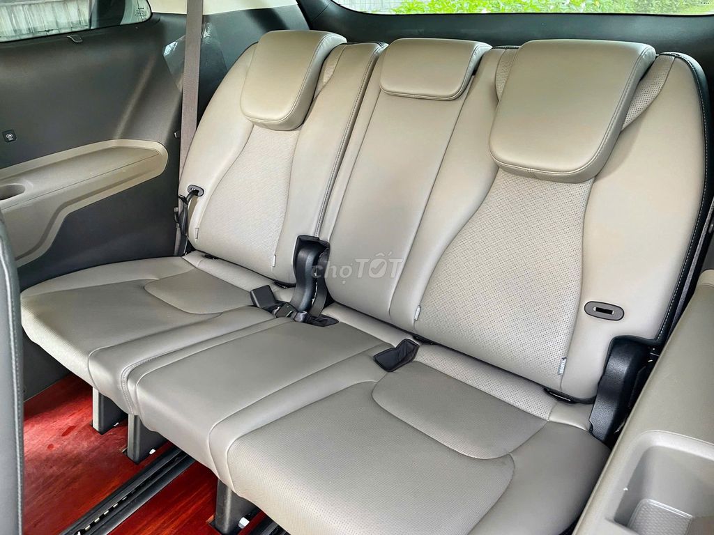 Kia Carnival Premium 2.2D 8S 2025 - 45000 km. Mua bán Ô tô tại Quận Tân Bình Tp Hồ Chí Minh được đăng bởi ĐỨC XE LƯỚT hình 13