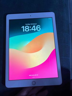 Apple iPad thế hệ 6 32GB Vàng