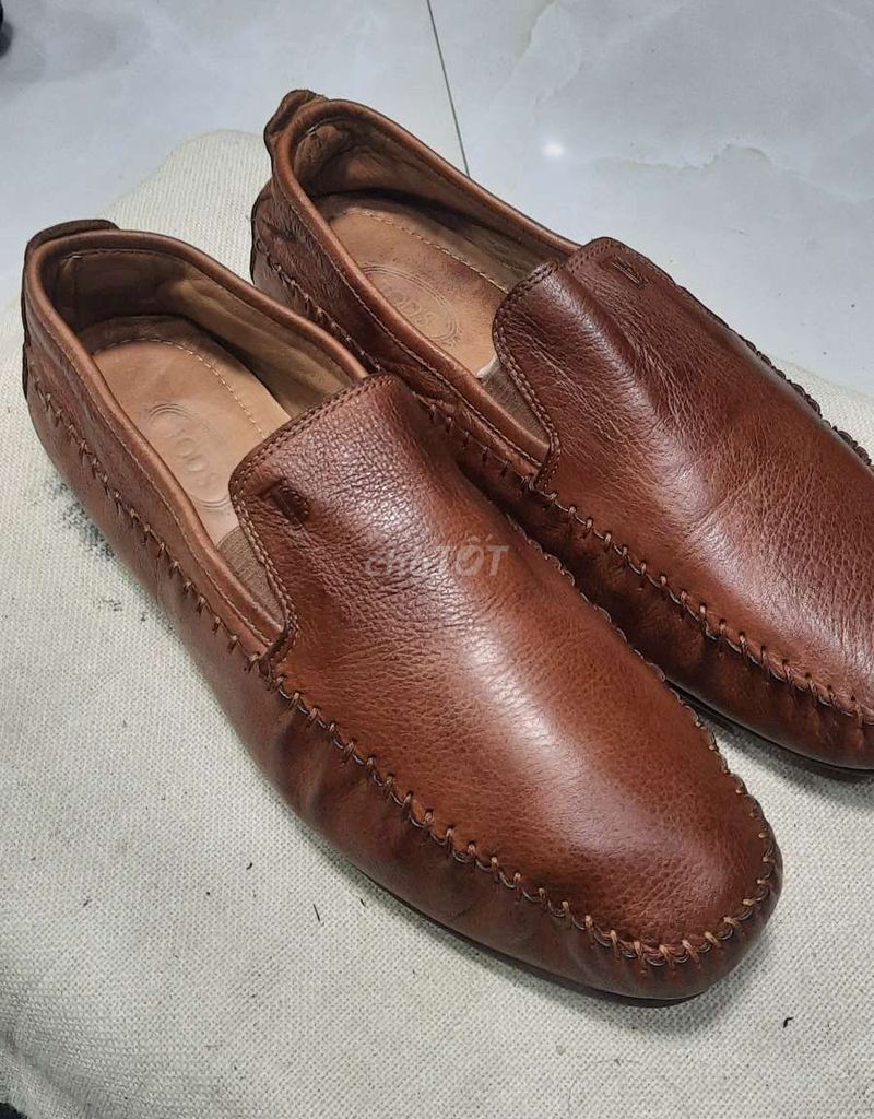 Giày xỏ da hiệu TOD's