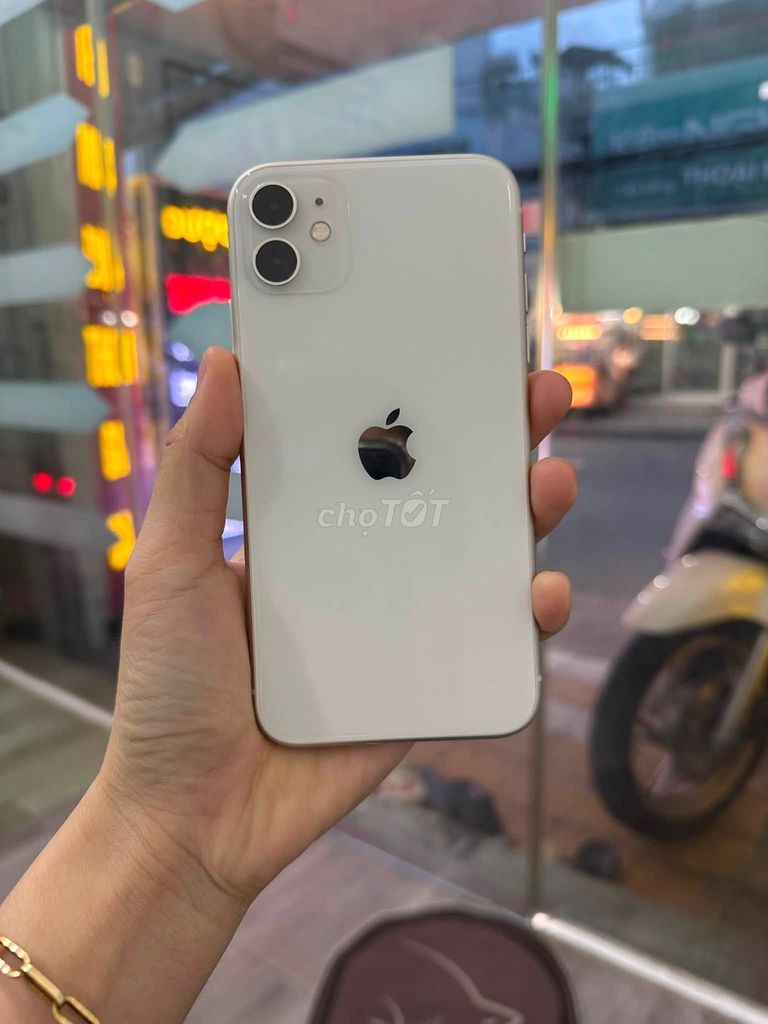 Apple iPhone 11 128GB Trắng 100%. Mua bán Điện thoại tại Quận 5 Tp Hồ Chí Minh được đăng bởi Hội Đồ Điện Tử hình 1