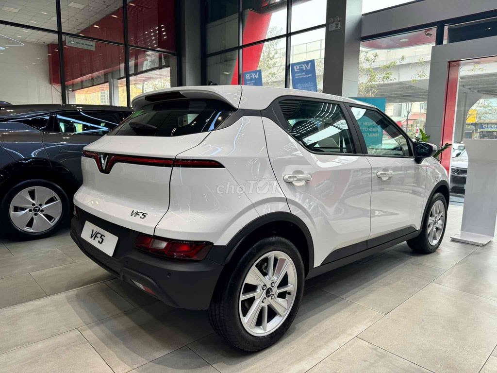 VF5 TRẢ TRƯỚC 0 ĐỒNG .HỖ TRỢ 100% .ƯU ĐÃI GẦN 60TR. Mua bán Ô tô tại Thành phố Thủ Đức Tp Hồ Chí Minh được đăng bởi Tuyền VinFast hình 9