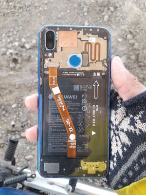 Huawei kính lưng trong xuốt