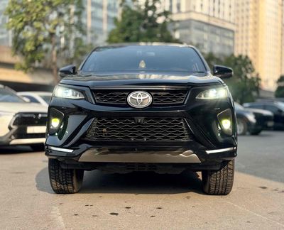 Toyota Fortuner Legender 2022 đăng kí 2023 cực đep. Mua bán Ô tô tại Quận Nam Từ Liêm Hà Nội được đăng bởi Đại lý Toyota Mỹ Đình