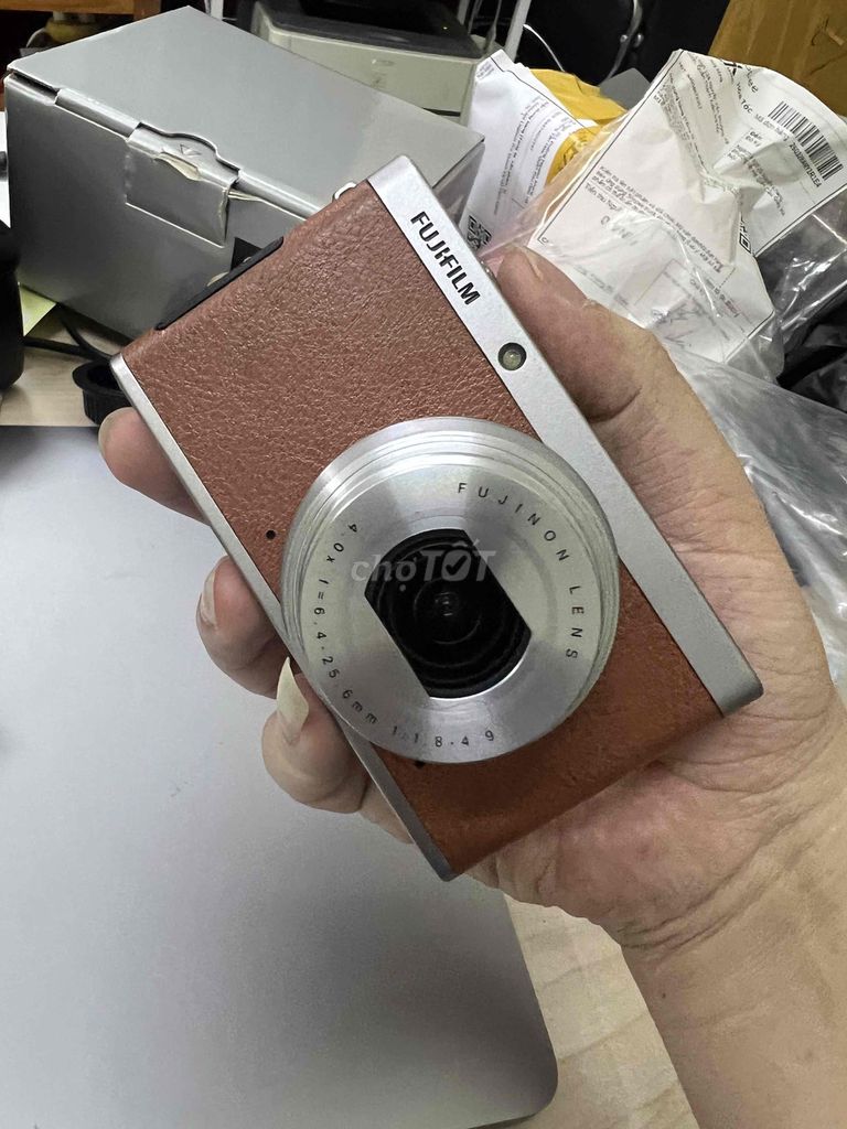 Máy ảnh Fujifilm XF1 màu nâu đẹp, chất ảnh film. Mua bán Máy ảnh, Máy quay tại Quận Cầu Giấy Hà Nội được đăng bởi Đỗ Kỷ hình 1