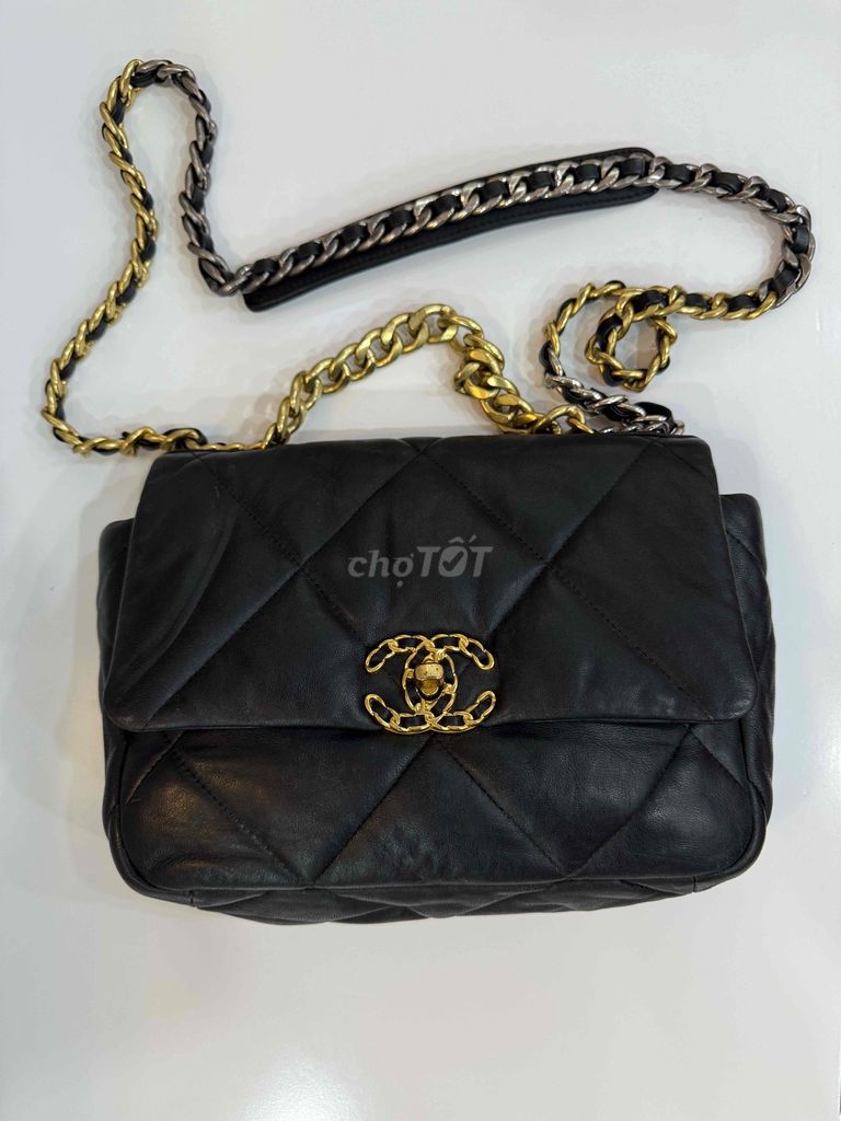Túi xách Chanel da mềm đen size 26. Mua bán Túi xách tại Quận Tân Bình Tp Hồ Chí Minh được đăng bởi Ruby Nguyễn hình 1