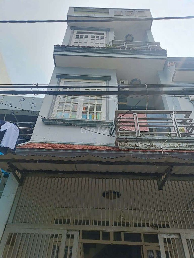 Аренда · 4 комн. · 40 м² · Quận 12, ул. Đường Lâm Thị Hố