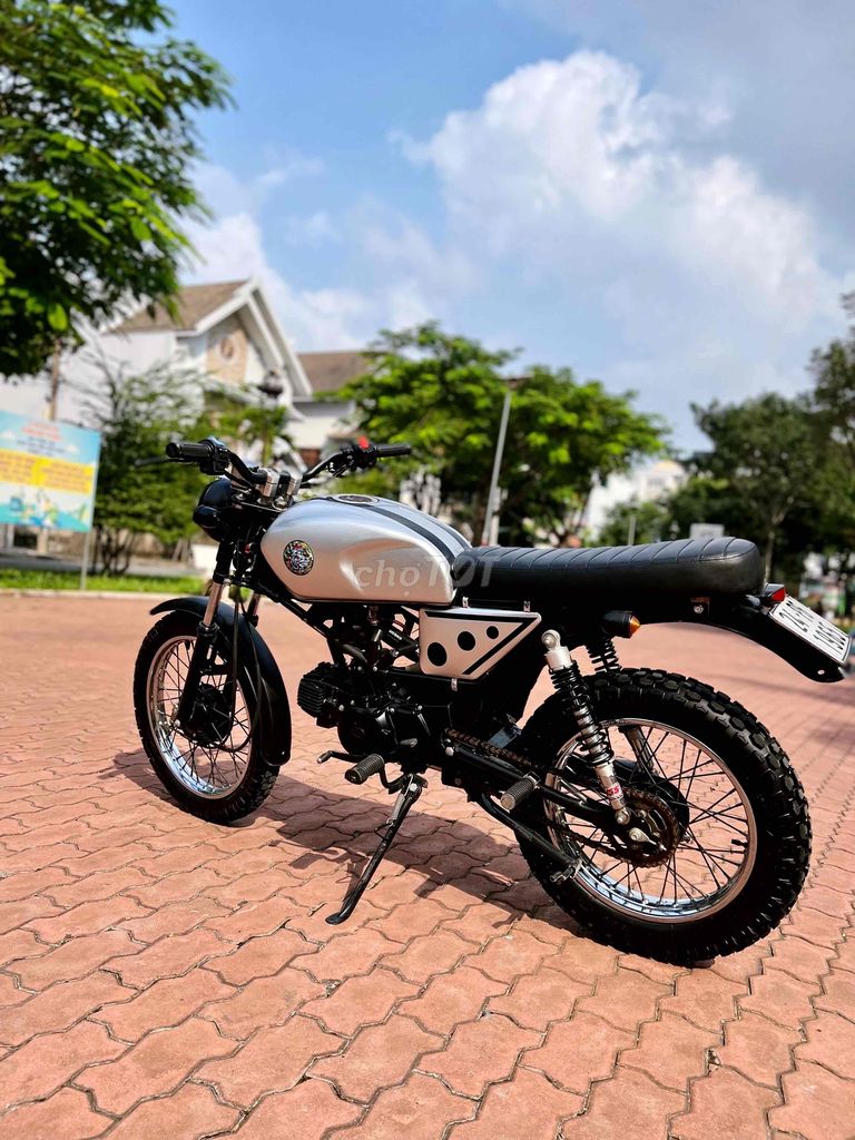 Win Cafe Racer 110cc