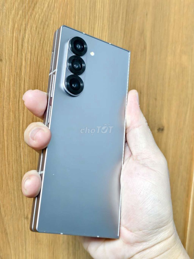 Samsung Galaxy Z Fold6 256GB Titan. Mua bán Điện thoại tại Thành phố Thủ Đức Tp Hồ Chí Minh được đăng bởi Long hình 1