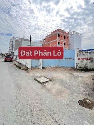 ĐẤT PHÂN LÔ TỈNH LỘ 10, SÁT TÊN LỬA- 4x14M XÂY TỰ DO-CÁCH MẶT TIỀN 20M