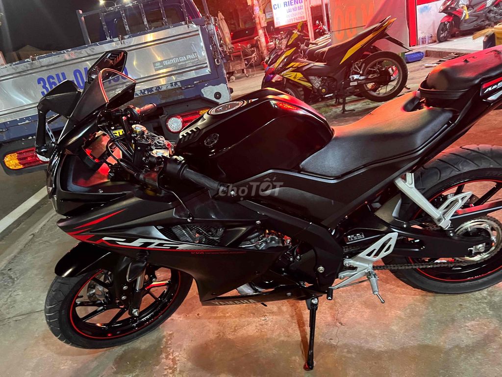 R15 xe siêu cọp, zin nguyên bản, odo chuẩn 9800km. Mua bán Xe máy tại Thị xã Tân Uyên Bình Dương được đăng bởi Maria Ngọcc hình 4
