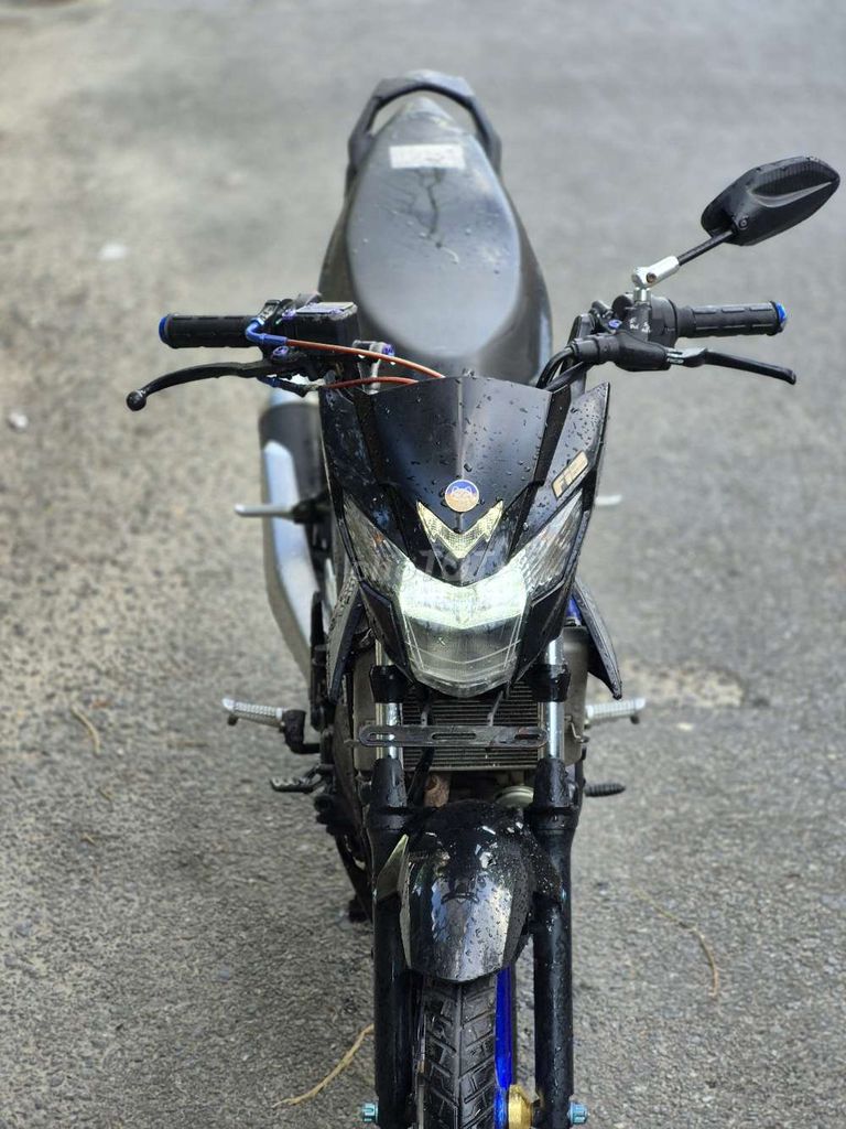 Suzuki Satria zin chất, cần bán hoặc giao lưu. Mua bán Xe máy tại Quận Liên Chiểu Đà Nẵng được đăng bởi Cuong hình 3