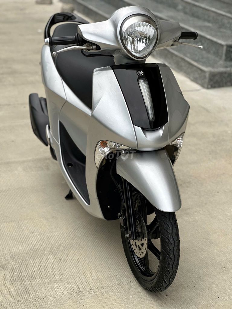 Janus bạc màu đẹp ghê ACE ơi. Mua bán Xe máy tại Quận Cẩm Lệ Đà Nẵng được đăng bởi Xe Máy Đức Vũ 658 Trần Cao Vân hình 5