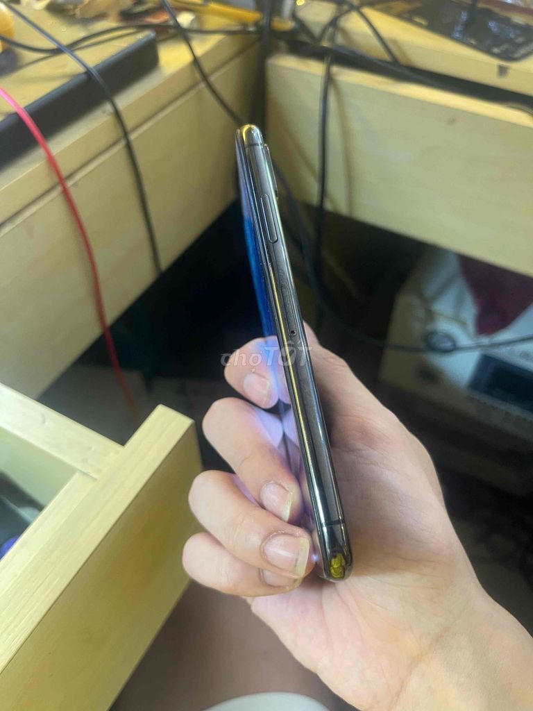 Apple iPhone Xs 64GB Đen Đã qua sử dụng. Mua bán Điện thoại tại Quận Bắc Từ Liêm Hà Nội được đăng bởi Tiến Hùng hình 1