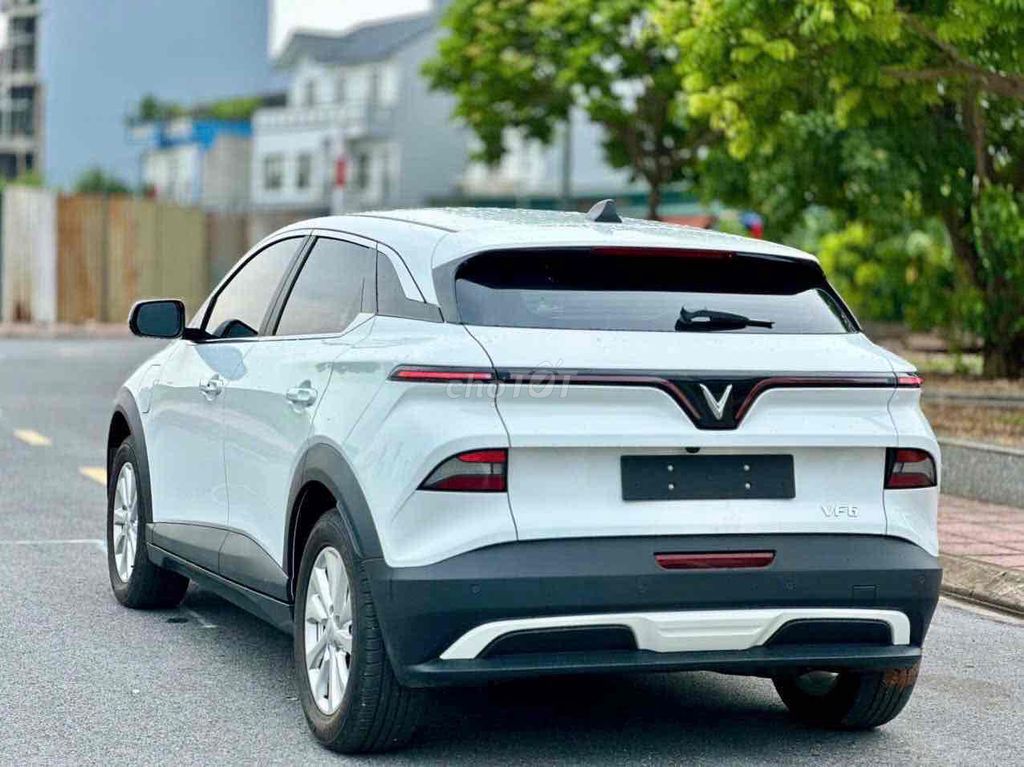 VF6 Eco Suất quà tặng đã bao gồm lăn bánh. Mua bán Ô tô tại Quận 8 Tp Hồ Chí Minh được đăng bởi Hoàng Minh Dương hình 3