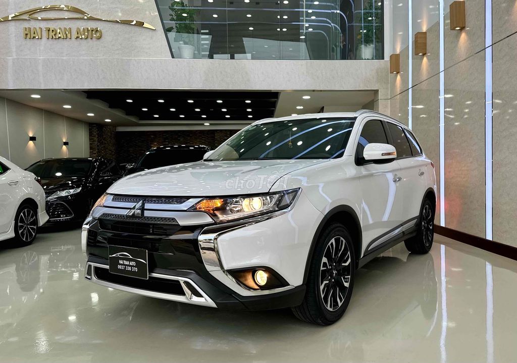 Mitsubishi Outlander 2.0 CVT 2021 - 50.000 km