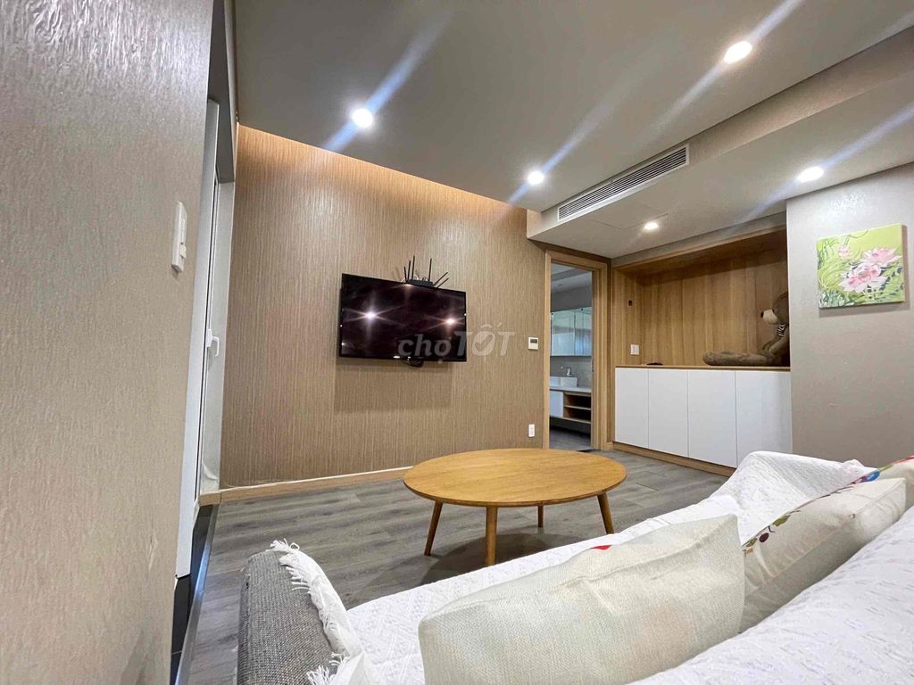 Spacious furnished 1-bedroom apartment at F Home — photo 6