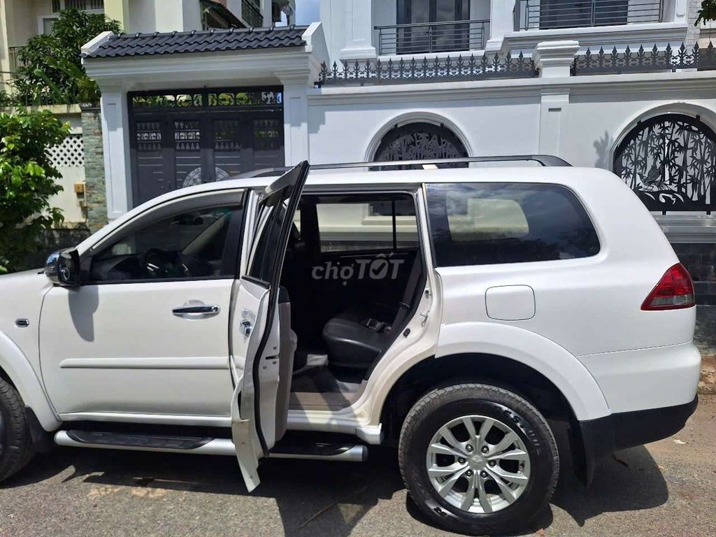 Mitsubishi Pajero Sport 2016 3.0AT 4×2 mau trang. Mua bán Ô tô tại Quận Bình Thạnh Tp Hồ Chí Minh được đăng bởi Hà Trọng Tèo  hình 2