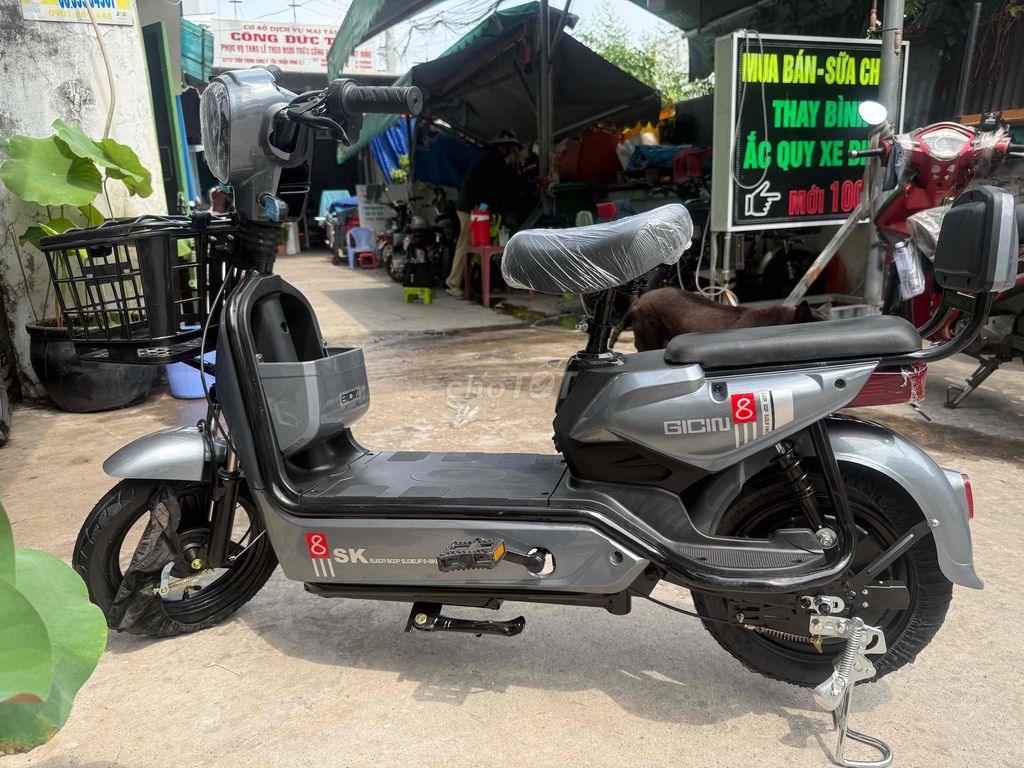 SKY 8 MỚI 100% BH 1 NĂM ĐỦ MÀU. Mua bán Xe điện tại Quận Bình Thạnh Tp Hồ Chí Minh được đăng bởi XE ĐIỆN GIÁ KHO hình 2