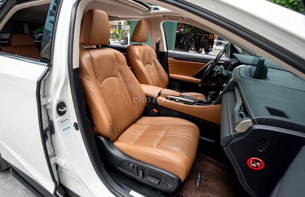 Lexus RX350L 2021 5+2 chỗ ngồi 61.000km. Mua bán Ô tô tại Quận Cầu Giấy Hà Nội được đăng bởi Vũ Duy Khánh hình 9