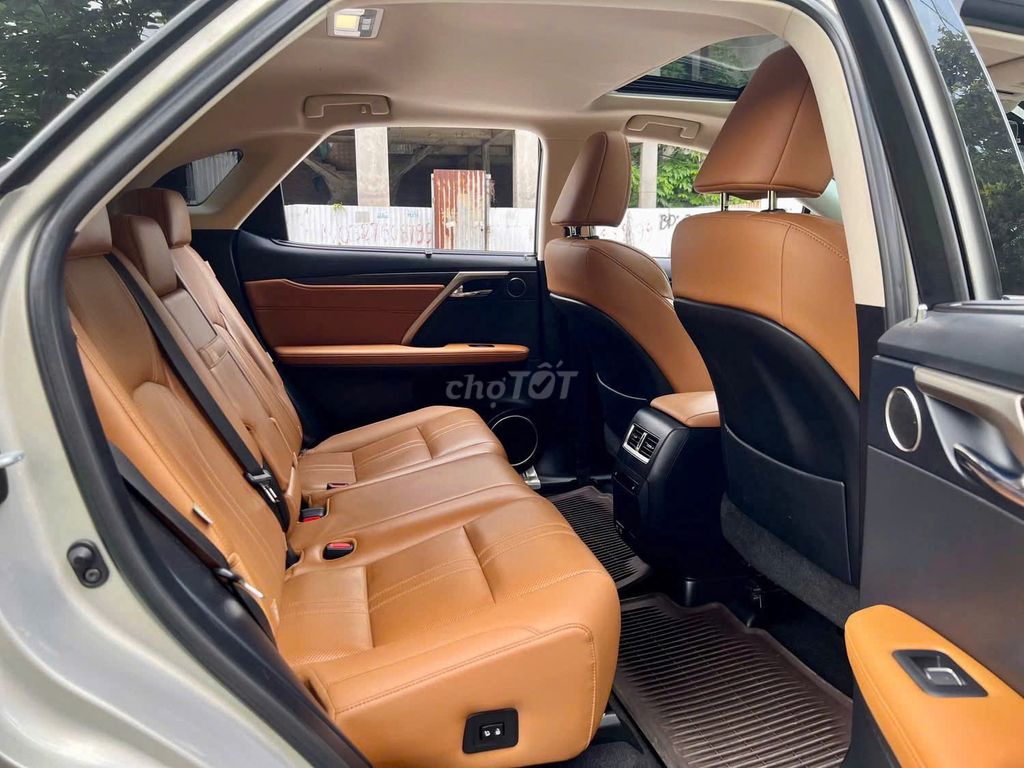 Lexus RX300 2018, giá hợp lý so với cây số ODO. Mua bán Ô tô tại Quận Long Biên Hà Nội được đăng bởi Long Biên Cars hình 5