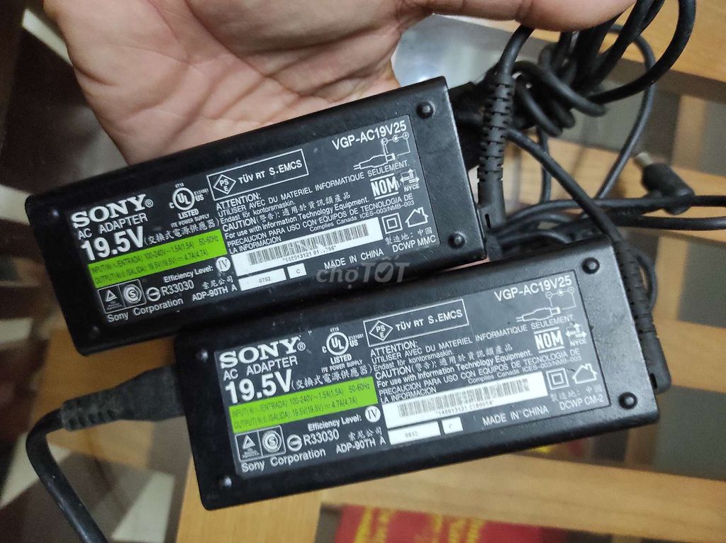 Sạc Sony Laptop Tivi Đen. Mua bán Phụ kiện (Màn hình, Chuột...) tại Quận 12 Tp Hồ Chí Minh được đăng bởi Nguyen viet phung hình 1