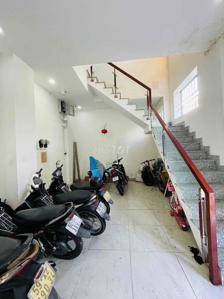 Bán Nhà 4 Tầng -Thu nhập 30tr/thg 10PN10WC - Mặt tiền Linh Chiểu có TL. Mua bán Nhà ở tại Thành phố Thủ Đức Tp Hồ Chí Minh được đăng bởi  Huỳnh Nhà Đất Thủ Đức hình 4