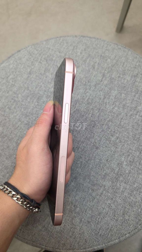 iPhone 15 Plus Hồng 256GB full chức năng giá hssv. Mua bán Điện thoại tại Quận Hai Bà Trưng Hà Nội được đăng bởi Việt mobile hình 1